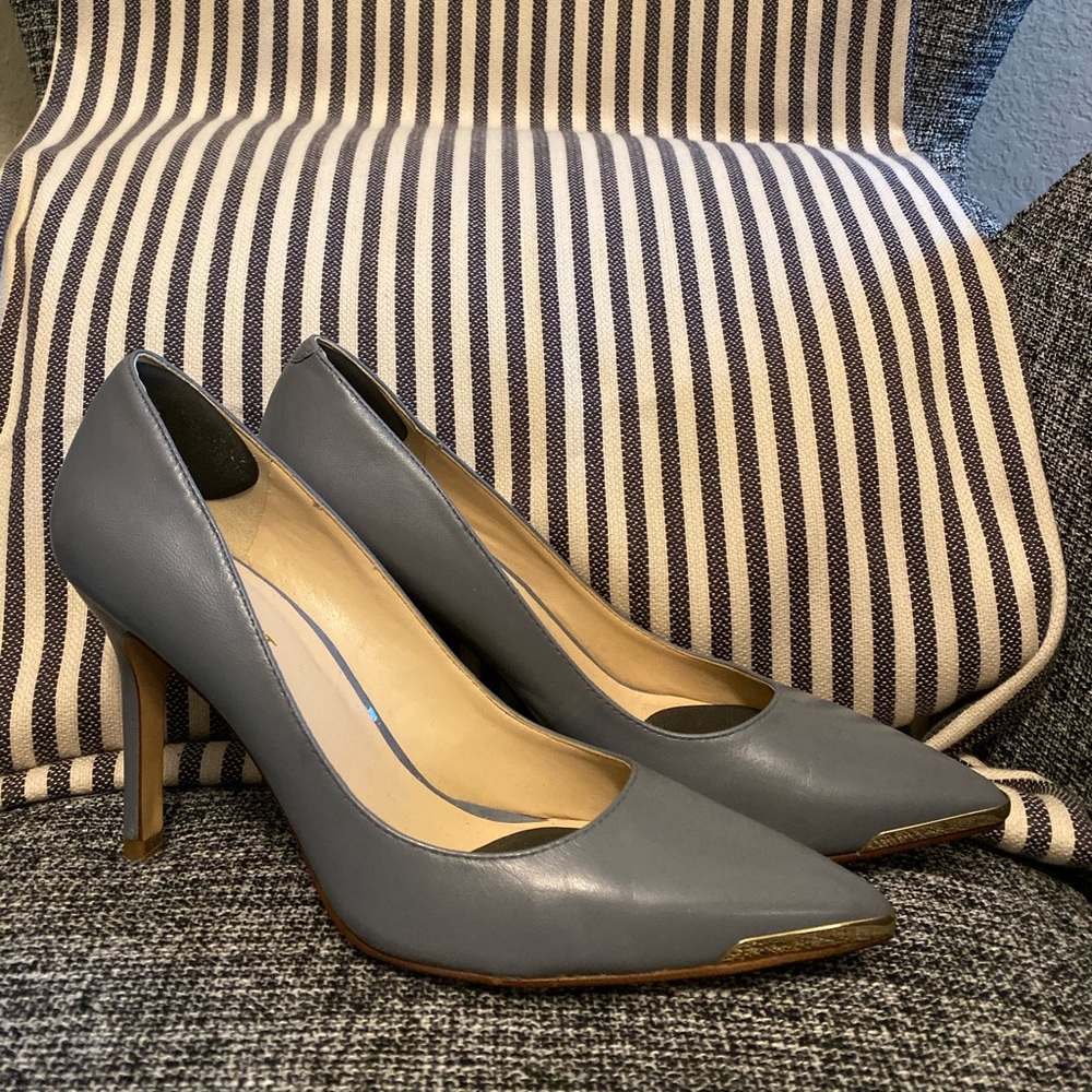 GUD Nine West Mastic Pointed Toe Pumps